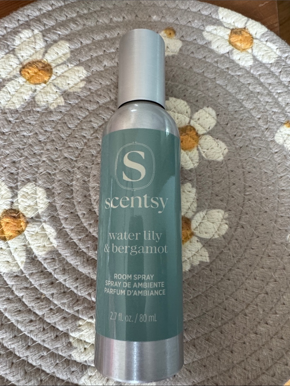 Scentsy Water Lily & Bergamot Room Spray